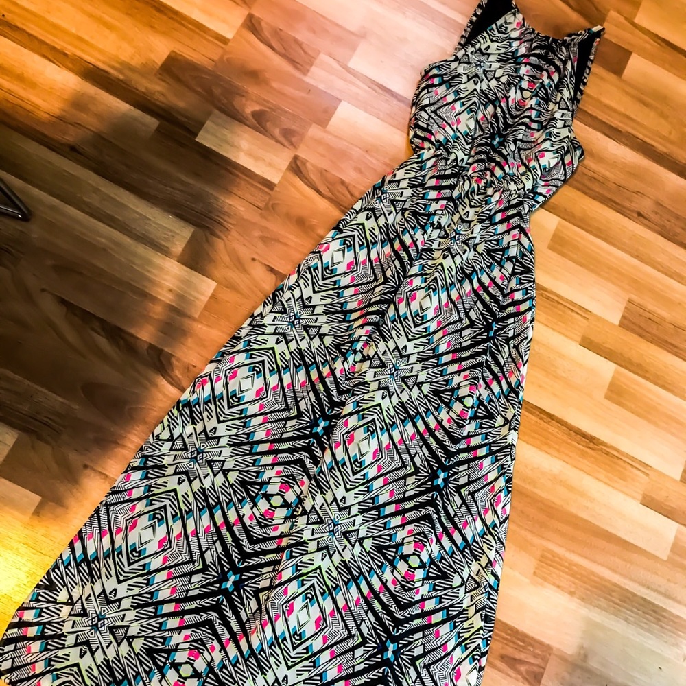 XS Xhilaration Aztec Maxi Dress